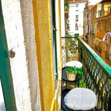 Charming Flat In Chiado-Lisbon Apartment Exterior photo
