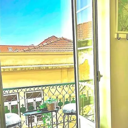 Charming Flat In Chiado-Lisbon Apartment Exterior photo